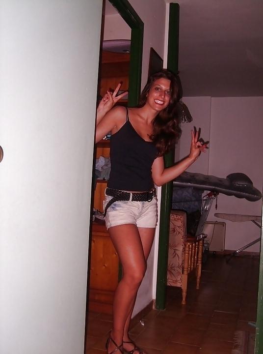 10P COMMENT ME DIRTY GUYS:-)  my Name Anna and 18 year old:-)
