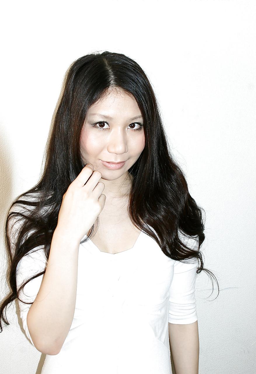 10P Japanese housewife fuck