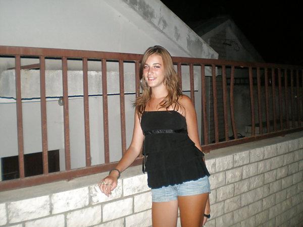 25P Beautiful Serbian Women