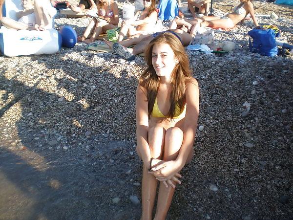 25P Beautiful Serbian Women
