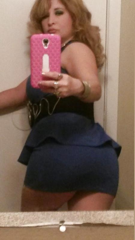 25P Thick latina milf with ass