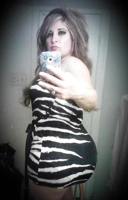 25P Thick latina milf with ass
