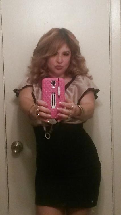 25P Thick latina milf with ass
