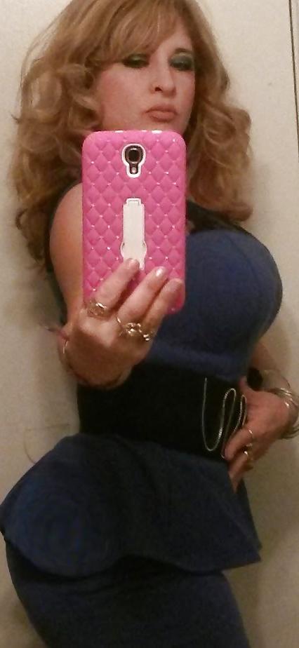 25P Thick latina milf with ass