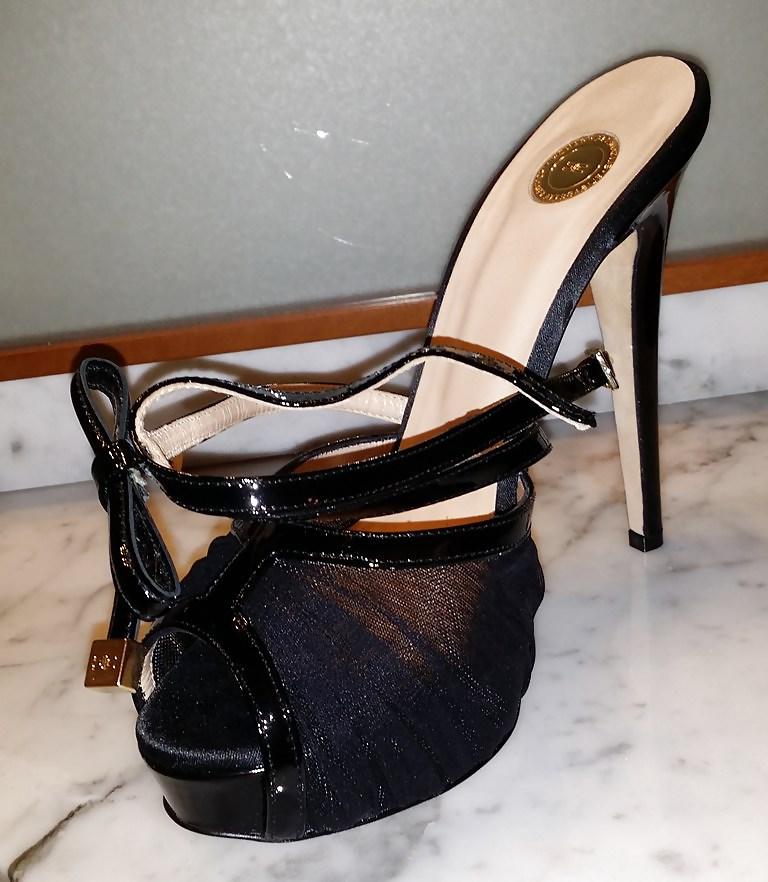 6P What pair of my mother's sandals I have to fuck and cum?