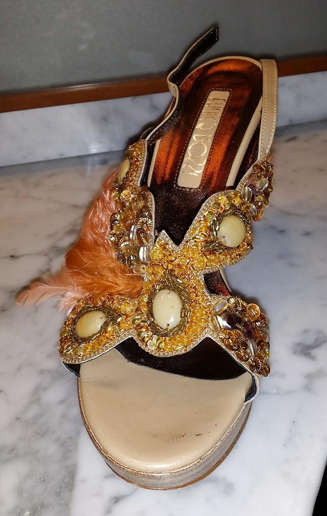 6P What pair of my mother's sandals I have to fuck and cum?