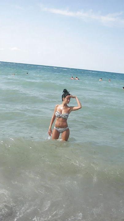 10P Serbian girl: Jovana