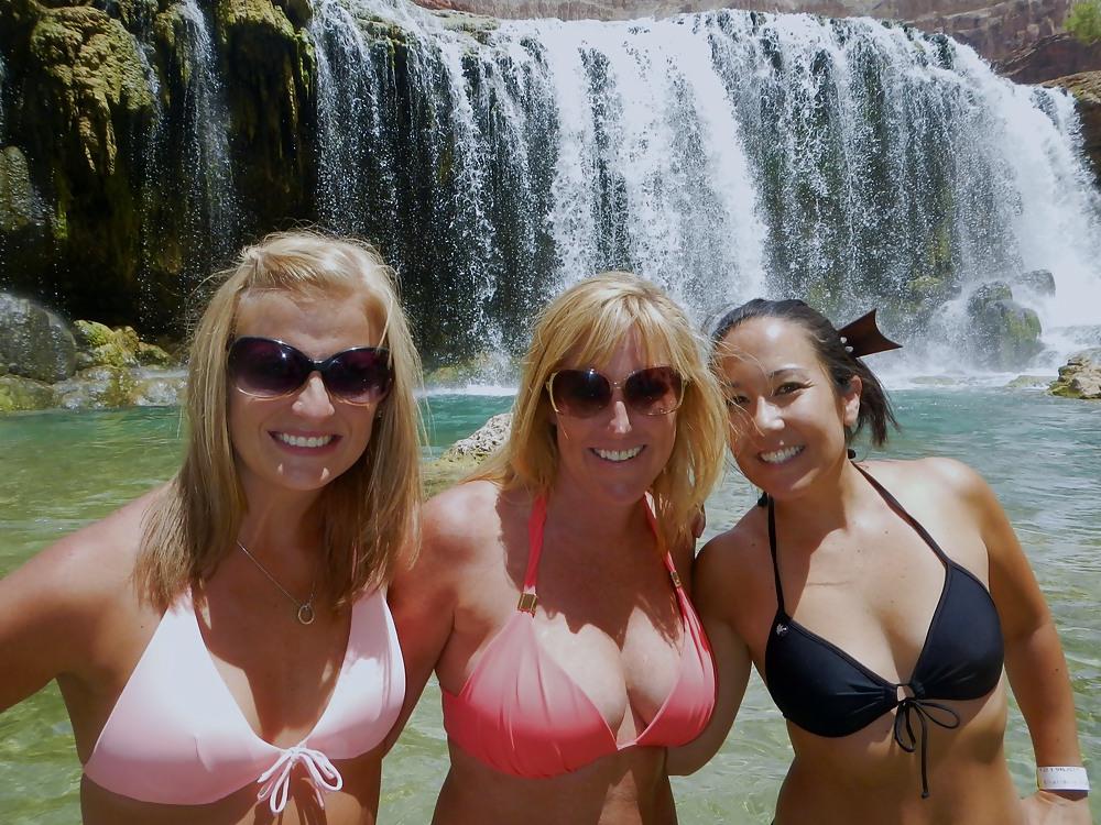 20P Busty Flickr Milf 12 (non-nude)