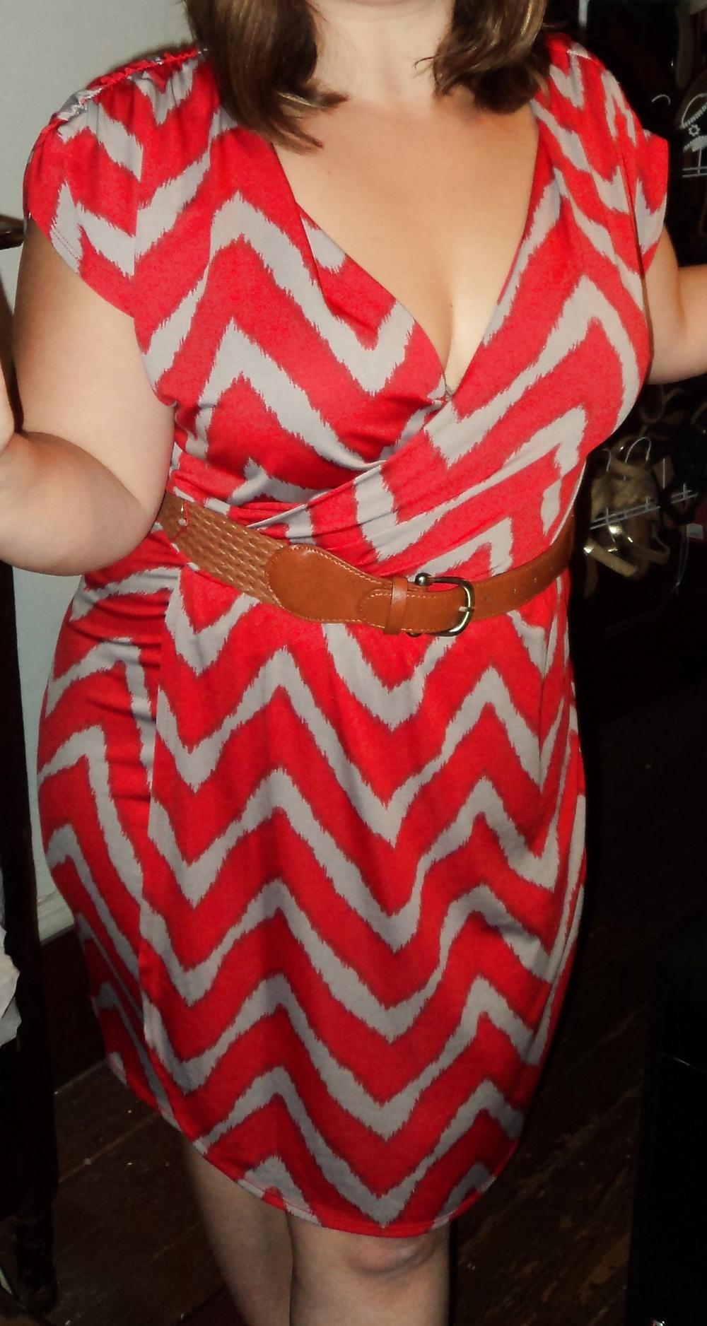 7P Wife in sexy red dress