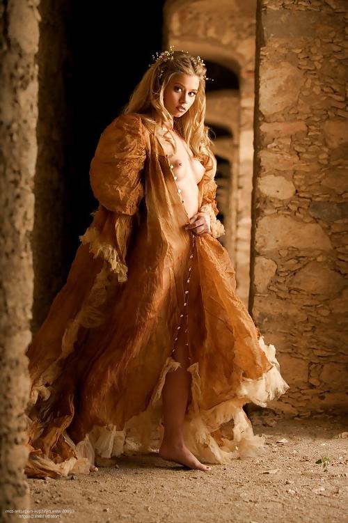 25P Costume V