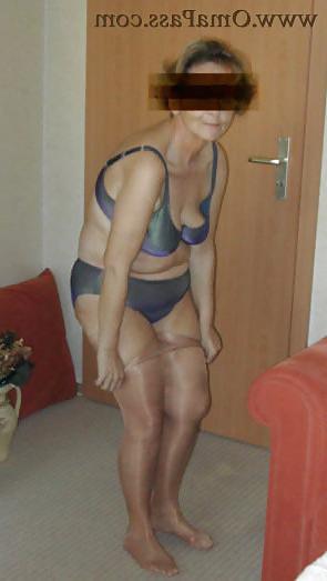25P Mature pantyhose from Jimmy 8