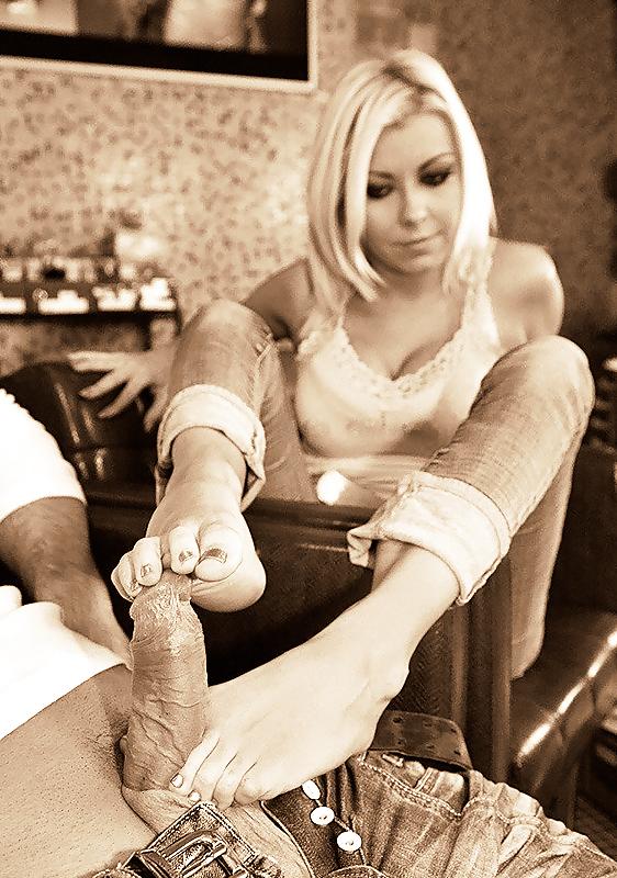 7P A footjob a day...