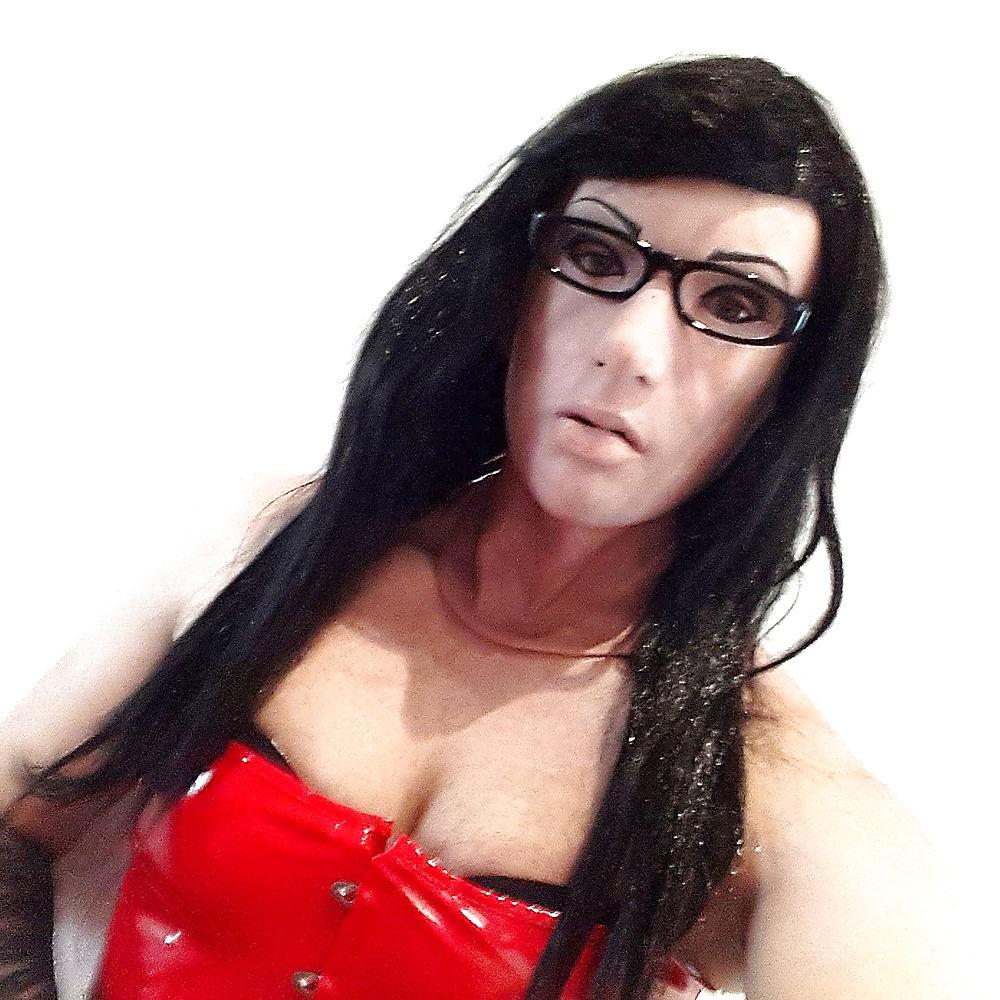 14P Dress code - fetish!