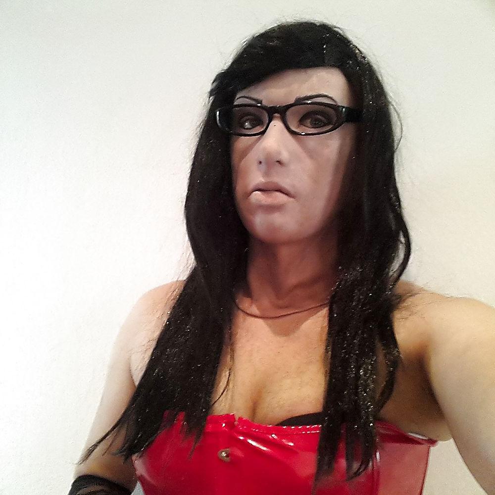 14P Dress code - fetish!