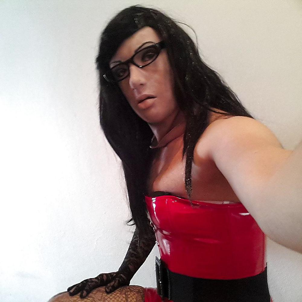 14P Dress code - fetish!
