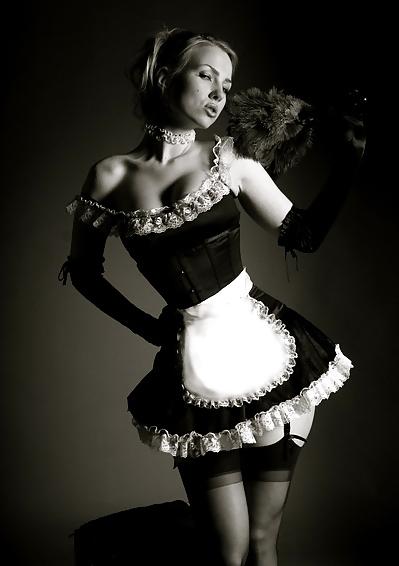 25P French Maid 3!