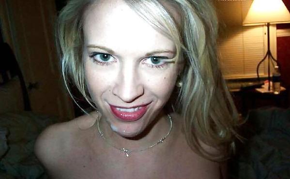 22P Blond whore fucking dick and pulls well-1