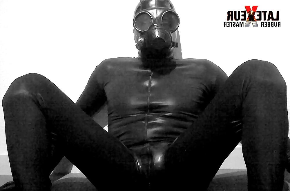 25P French Rubber Master Latexeur