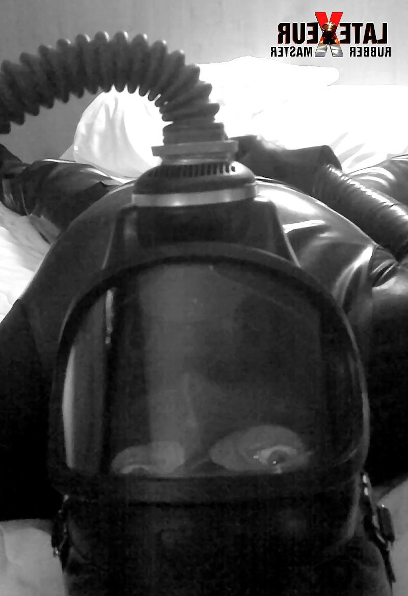 25P French Rubber Master Latexeur
