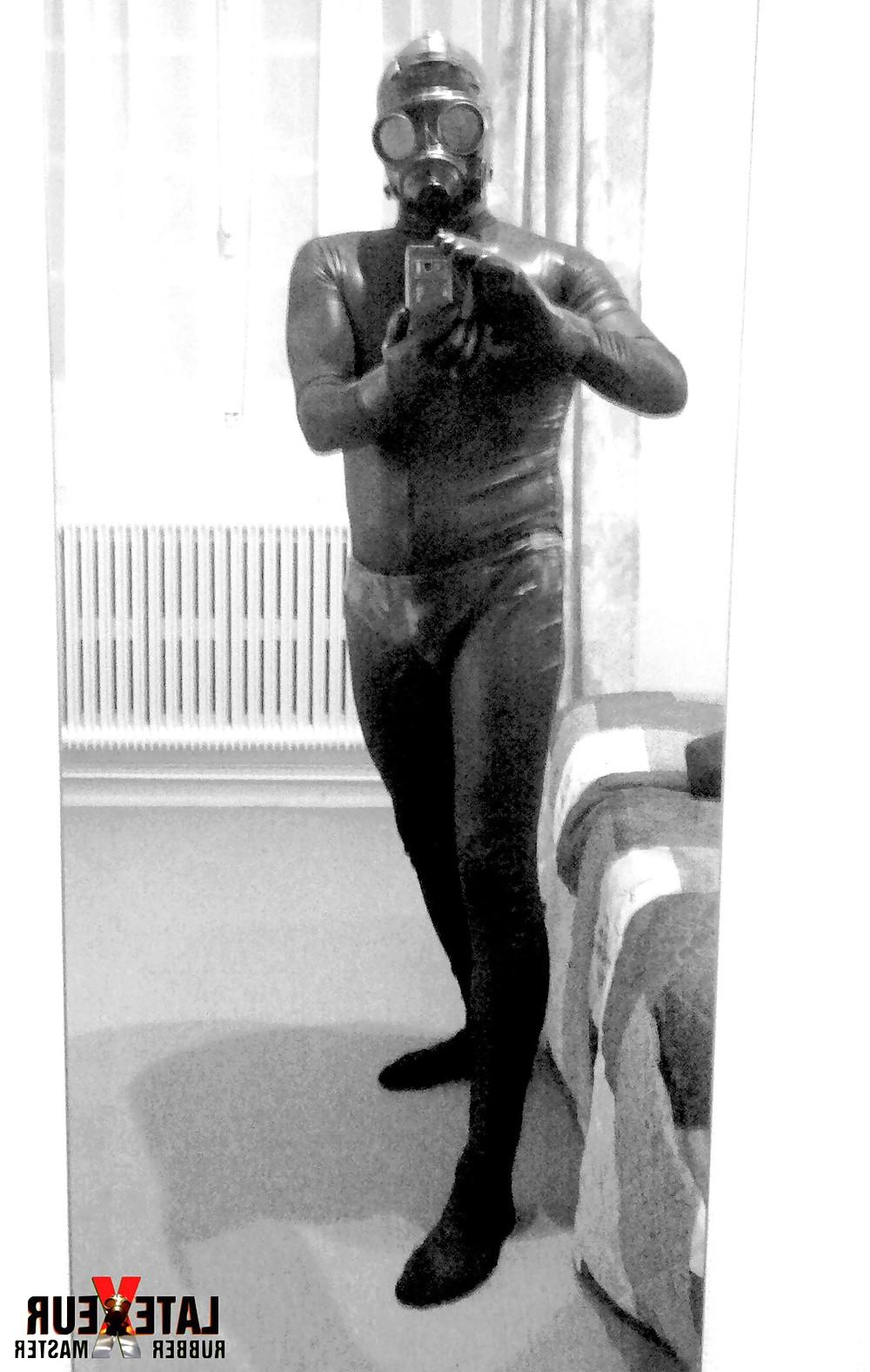 25P French Rubber Master Latexeur