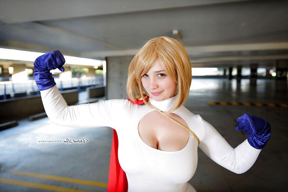 25P Ardella cosplay