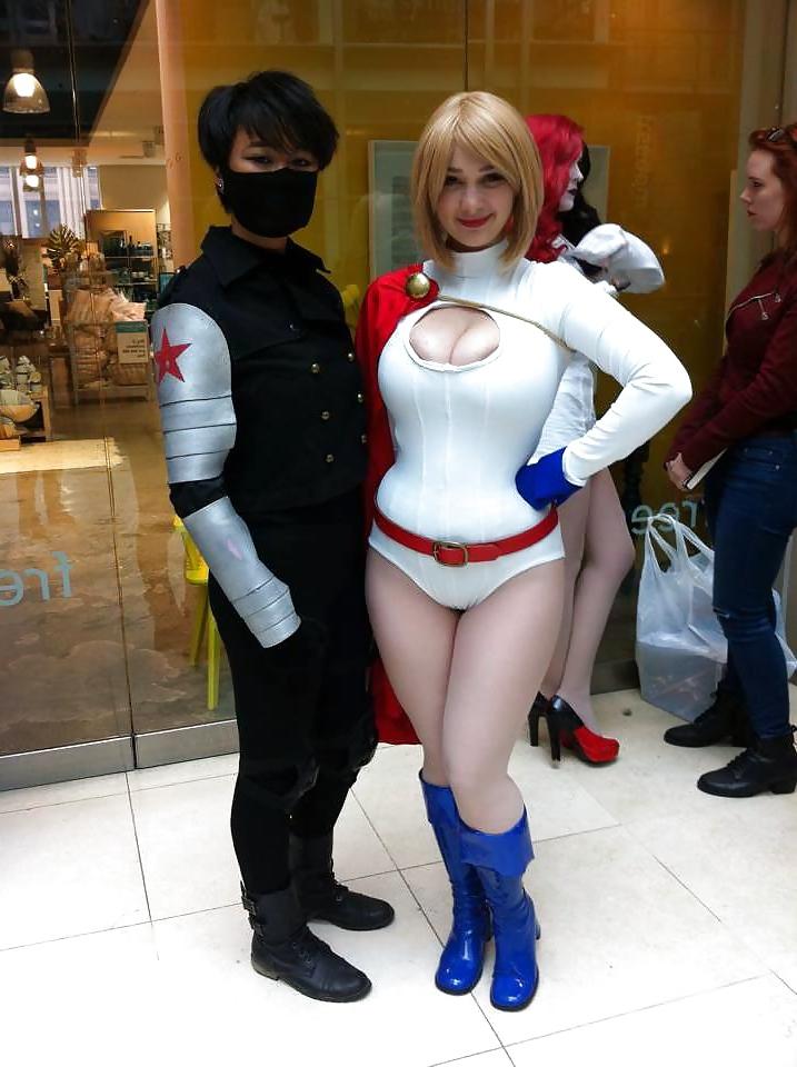 25P Ardella cosplay