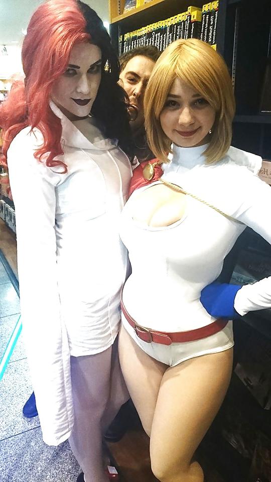 25P Ardella cosplay
