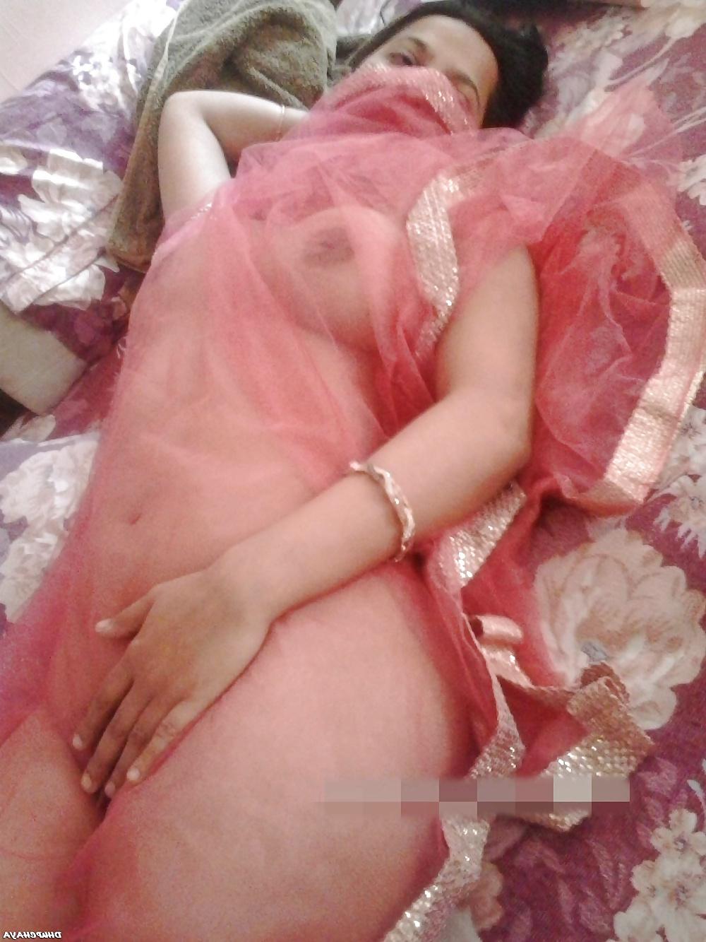 7P Arab girl strip salwar suit showing big boobs nipples 