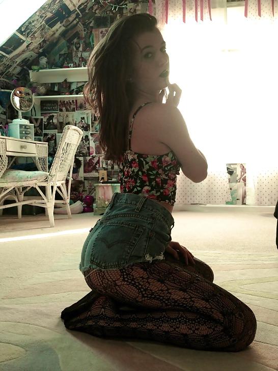 25P Teen pantyhose & stockings