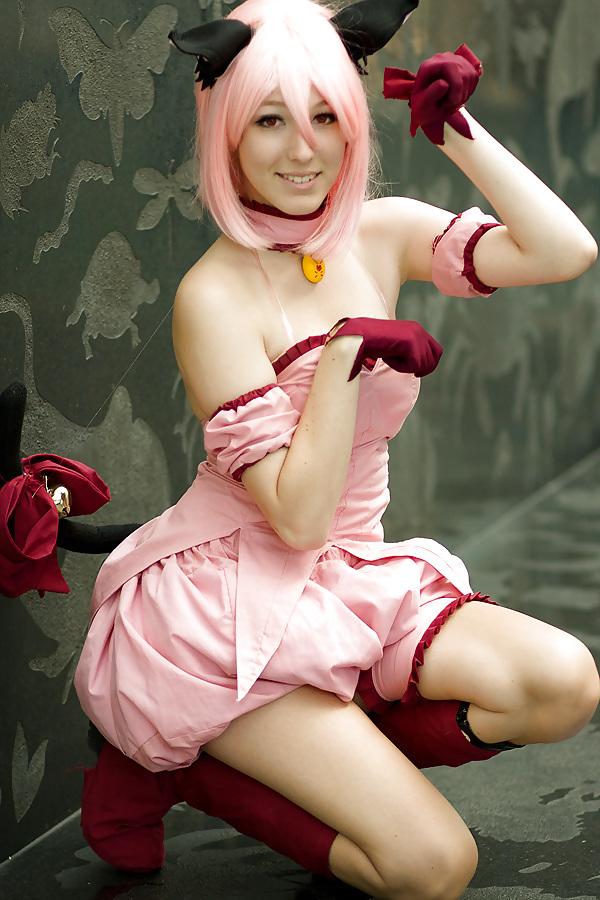 25P Amazing Cosplay Girls