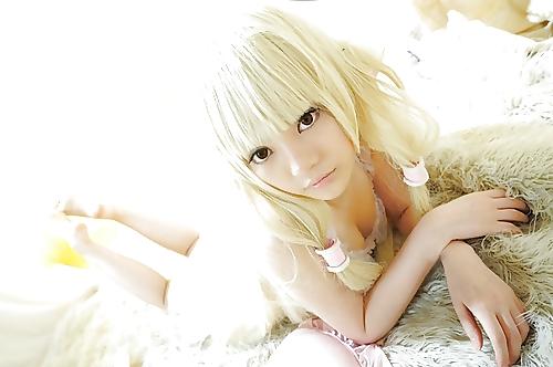 25P Amazing Cosplay Girls