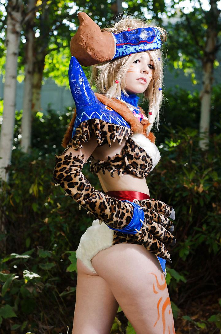 25P Amazing Cosplay Girls