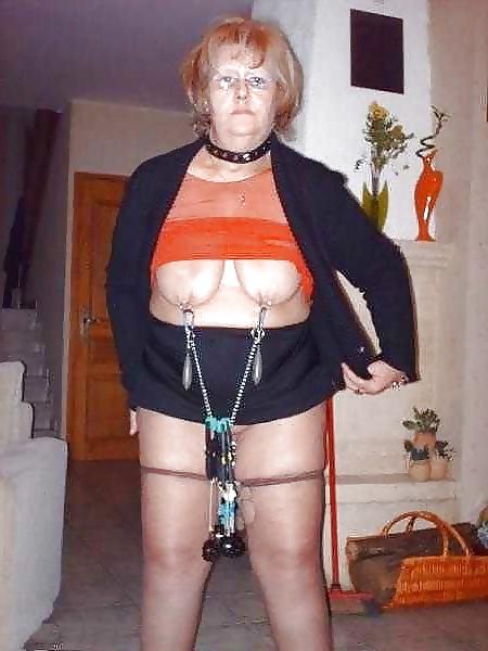 25P Women with body piercings...