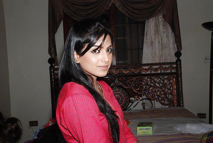 23P Cute n sexy pakistani actress