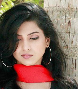 23P Cute n sexy pakistani actress