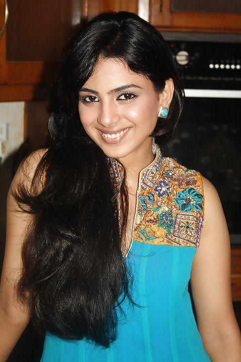 23P Cute n sexy pakistani actress