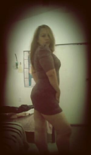 16P Thick latina milf