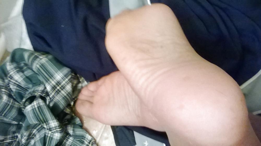 5P Joi ebony footjob