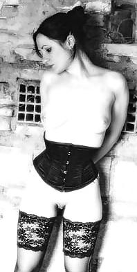 25P French Goth Aurelie