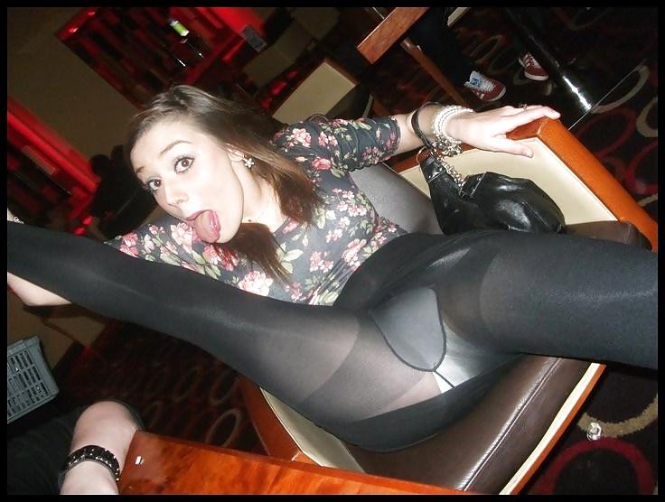 25P Pantyhose Brunettes #3