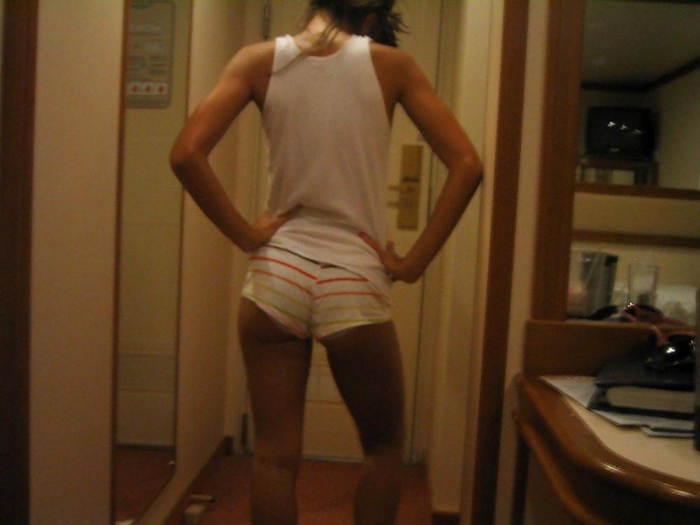 25P Tiny Girl with perfect Body