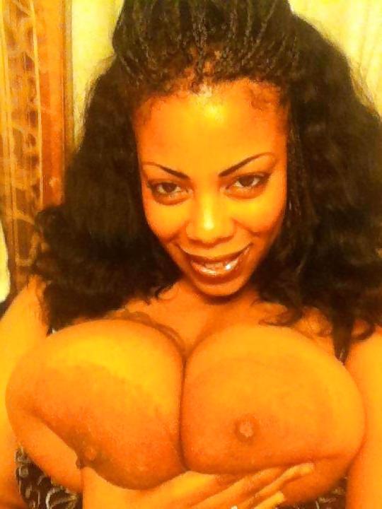 25P Beauty Has No Color 13 - Nice Titties