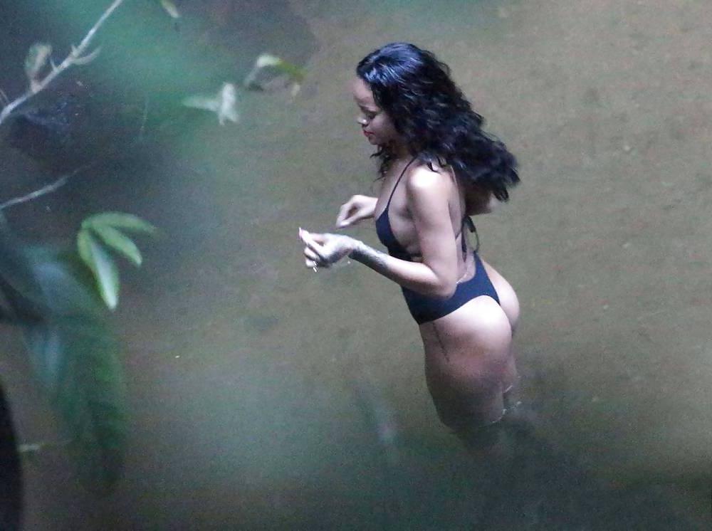 9P Rihanna Swimsuit Candids in Rio de Janeiro 