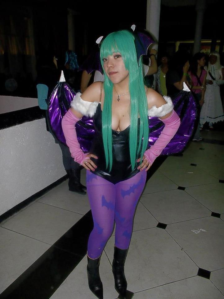 25P Cosplays in pantyhose and pantimedias