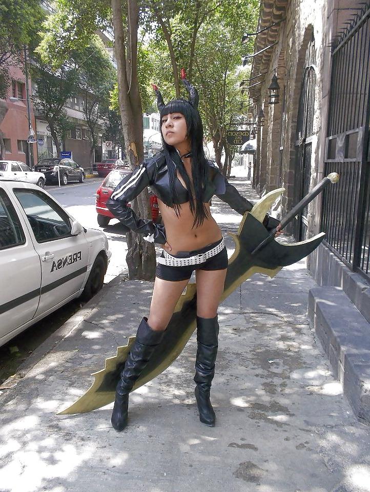 25P Cosplays in pantyhose and pantimedias