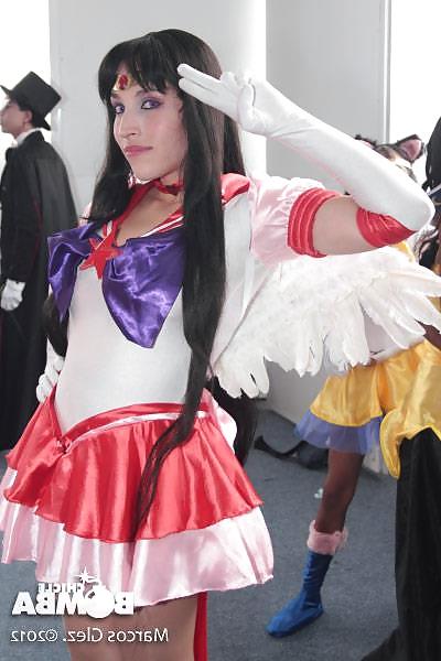 25P Cosplays in pantyhose and pantimedias