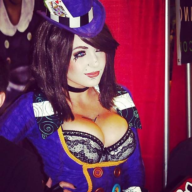 19P Cosplay #1: Jessica as Mad Moxxi from Borderlands