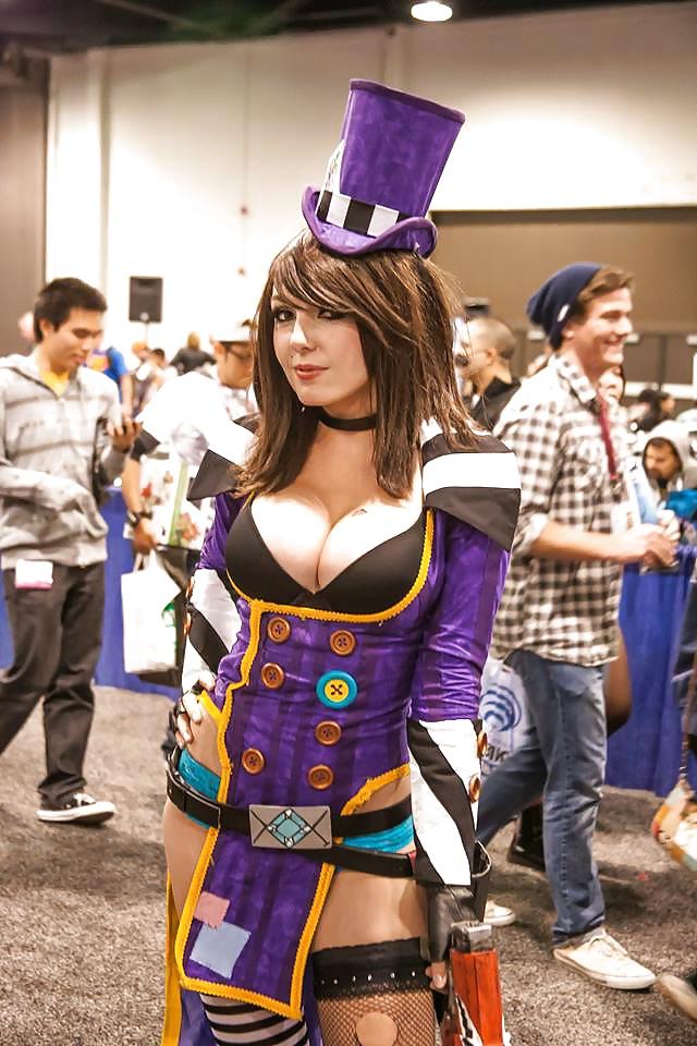 19P Cosplay #1: Jessica as Mad Moxxi from Borderlands