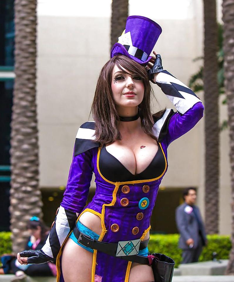 19P Cosplay #1: Jessica as Mad Moxxi from Borderlands
