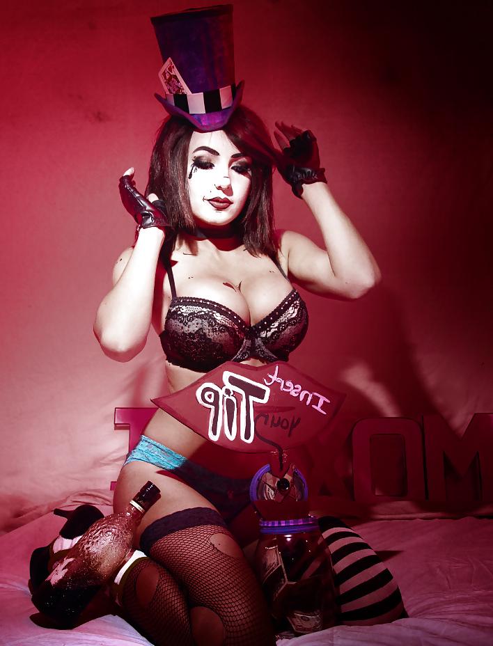 19P Cosplay #1: Jessica as Mad Moxxi from Borderlands